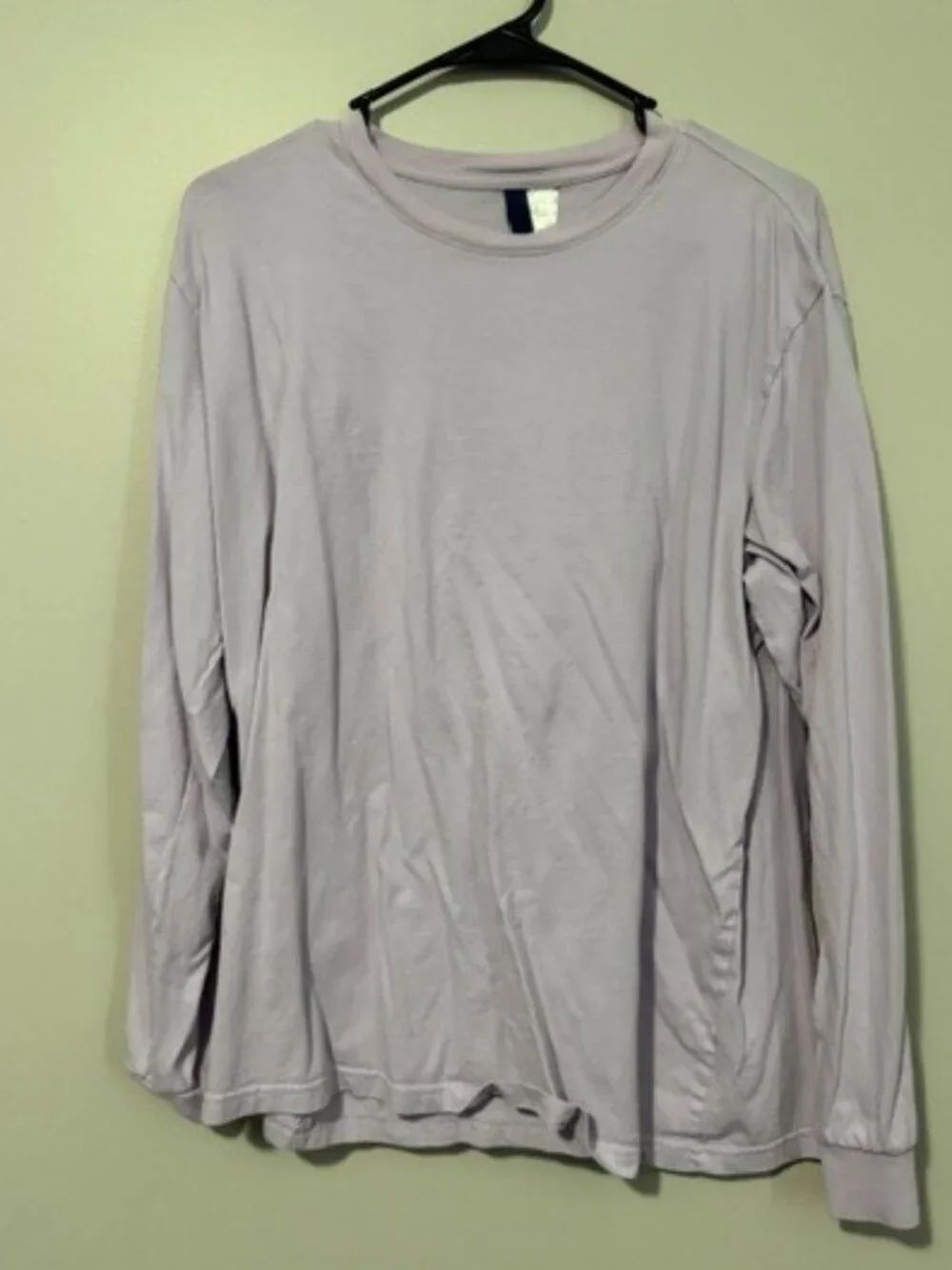 Woman's Divided Long Sleeve T Shirt Color Lite Purple Size Medium